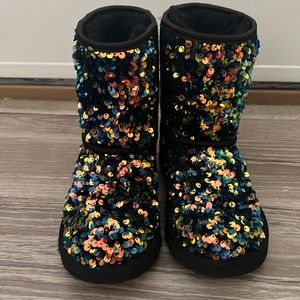 Black sparkle Uggs
